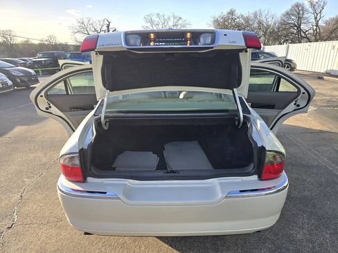 Used 2004 Lincoln LS RWD image 52