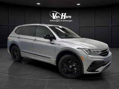 Used 2024 Volkswagen Tiguan SE R-Line