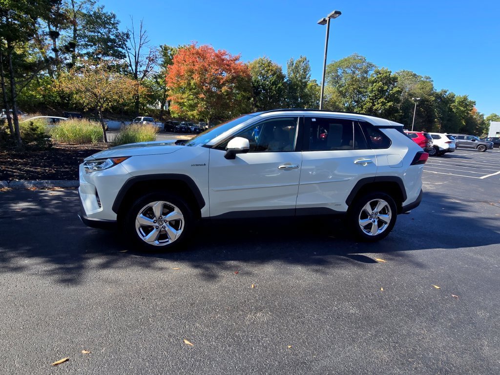 Used 2021 Toyota RAV4 Limited AWD/4WD image 4