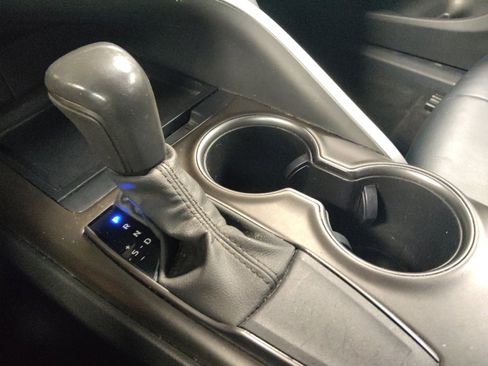 Used 2021 Toyota Camry SE image 26