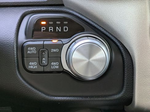 Used 2019 RAM 1500 Laramie image 24