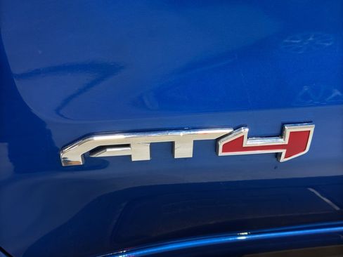 Used 2022 GMC Sierra 1500 AT4 w/ AT4 Premium Package image 12