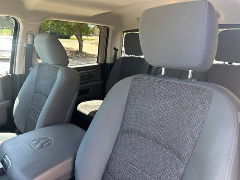 Used 2014 RAM 1500 Classic SLT w/ Remote Start & Security Group AWD/4WD image 14
