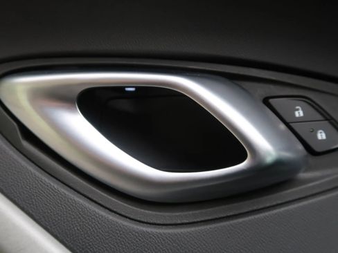 Used 2022 Chevrolet Camaro SS RWD image 25