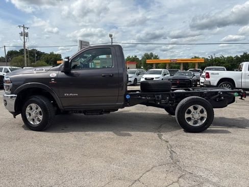 New 2026 RAM 3500 Big Horn AWD/4WD image 2