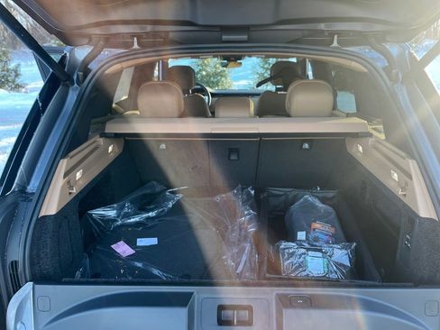 New 2026 Land Rover Range Rover SE image 18