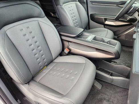 New 2026 Kia EV9 Wind image 13