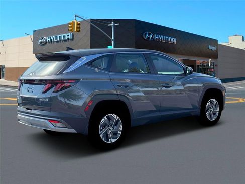 New 2026 Hyundai Tucson Blue SE AWD/4WD image 8