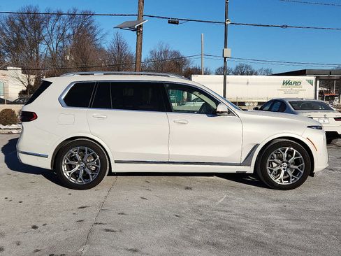 Used 2026 BMW X7 xDrive40i w/ Premium Package image 7