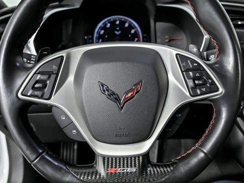 Used 2016 Chevrolet Corvette Z06 w/ 3LZ Preferred Equipment Group RWD image 28