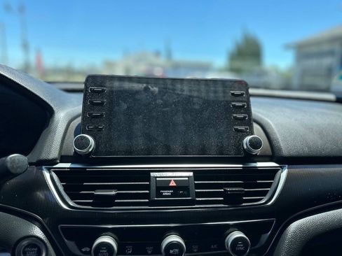 Used 2020 Honda Accord Sport image 11