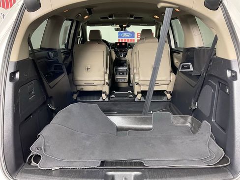 Used 2019 Honda Odyssey Elite image 11