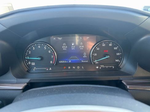 Certified 2024 Ford Explorer Limited image 31