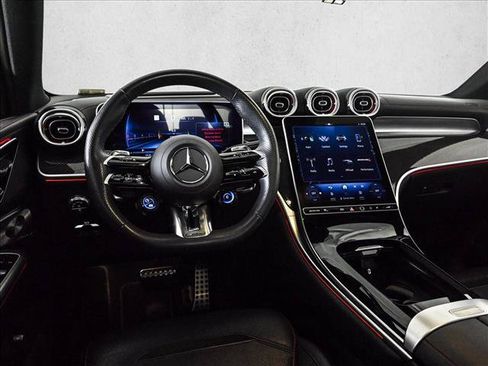 Used 2024 Mercedes-Benz GLC 43 AMG 4MATIC image 20