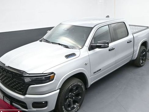 New 2026 RAM 1500 4x4 Crew Cab image 19