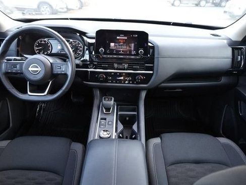 Certified 2025 Nissan Pathfinder SV w/ SV Premium Package AWD/4WD image 26
