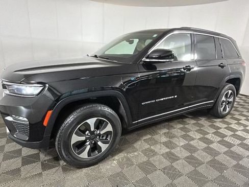Used 2023 Jeep Grand Cherokee 4WD 4xe image 6