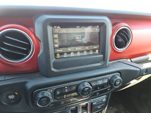 Used 2021 Jeep Wrangler Rubicon w/ Steel Bumper Group image 20