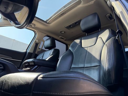 Used 2020 Kia Telluride EX image 12