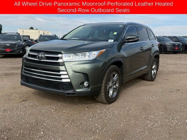 Used 2019 Toyota Highlander Limited Platinum AWD/4WD image 1
