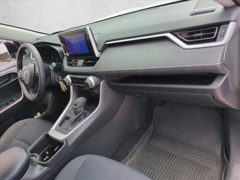 Certified 2024 Toyota RAV4 LE FWD image 21