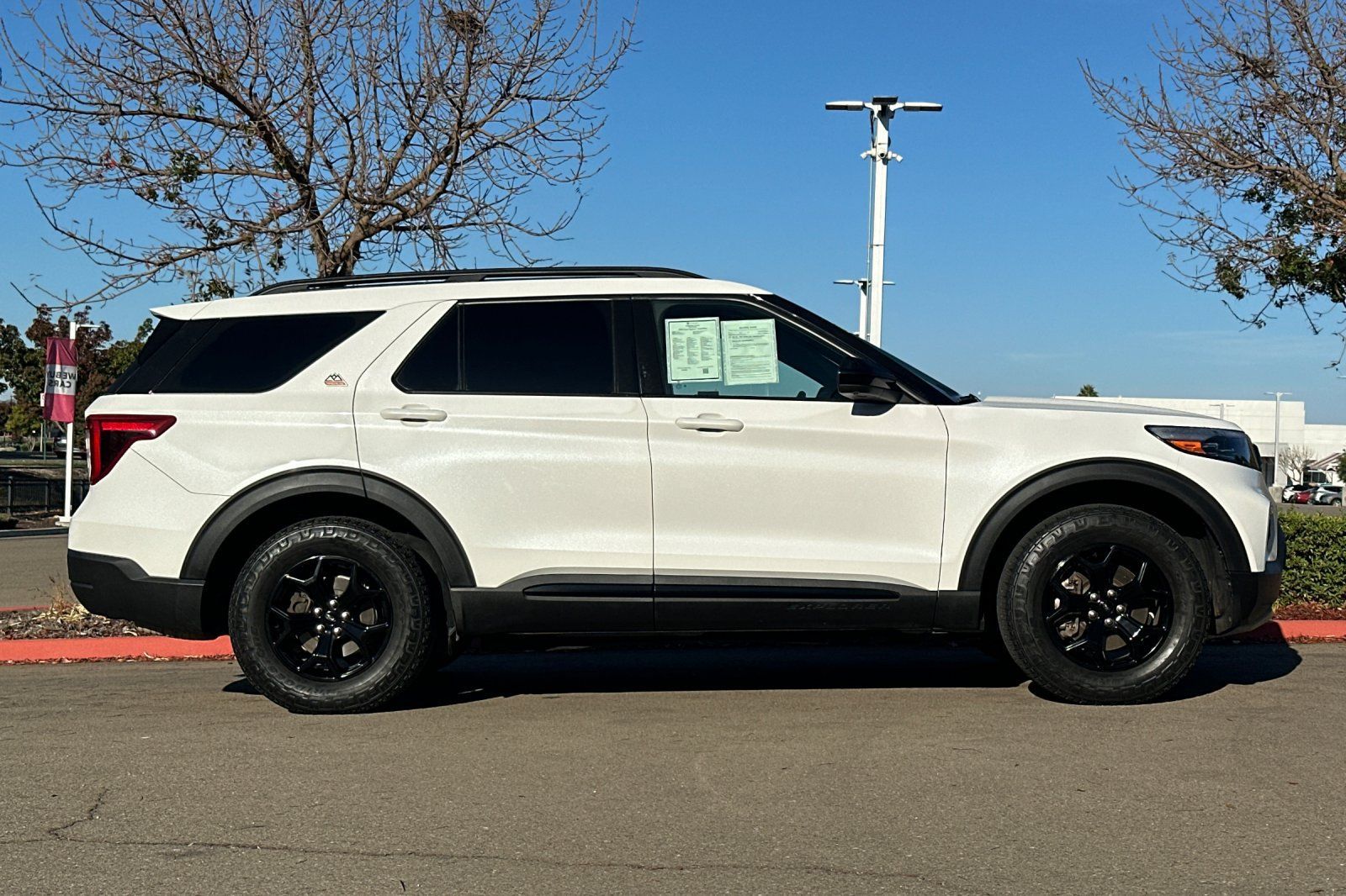 Used 2023 Ford Explorer Timberline w/ Timberline Technology Package AWD/4WD image 3