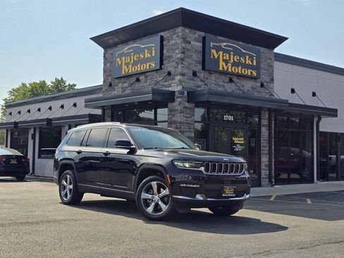 Used 2022 Jeep Grand Cherokee L Limited image 1