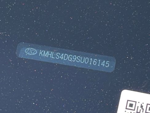 Used 2025 Hyundai Elantra SEL image 31