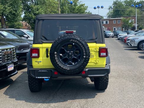 Used 2023 Jeep Wrangler Unlimited AWD/4WD image 4