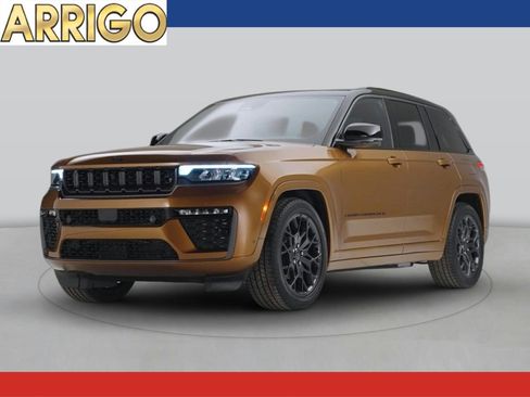 New 2026 Jeep Grand Cherokee Laredo RWD image 1
