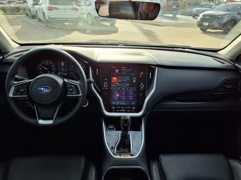 Used 2022 Subaru Outback Premium image 5