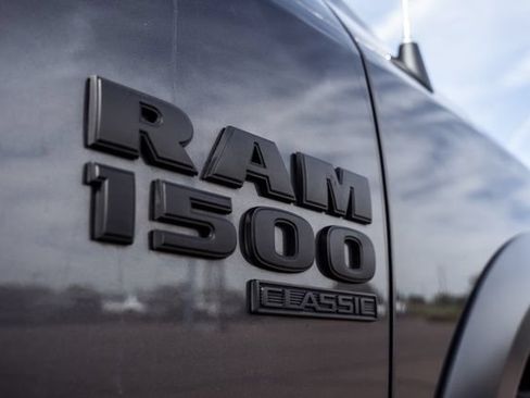 Used 2024 RAM 1500 Warlock AWD/4WD image 11