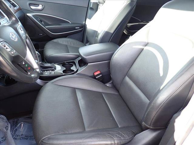 Used 2017 Hyundai Santa Fe Limited AWD/4WD image 11
