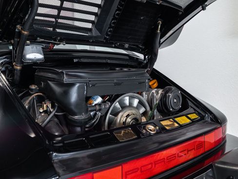 Used 1988 Porsche 911 Carrera image 34