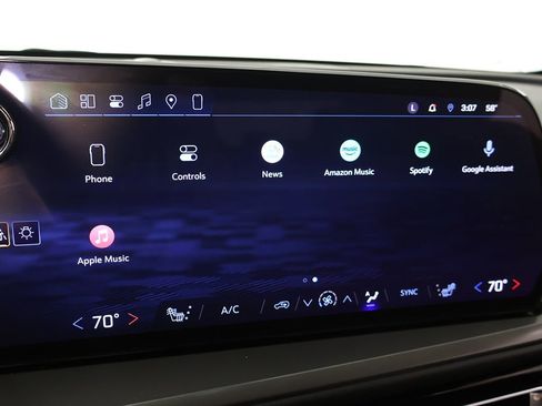 Used 2026 Chevrolet Traverse LT w/ Driver Confidence Package image 50