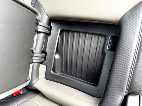 Used 2024 Chevrolet Silverado 1500 ZR2 w/ Technology Package image 19