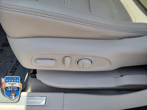 Certified 2021 GMC Acadia Denali w/ Denali Technology Package FWD image 20