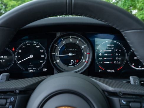 Certified 2022 Porsche 911 Turbo S AWD/4WD image 26