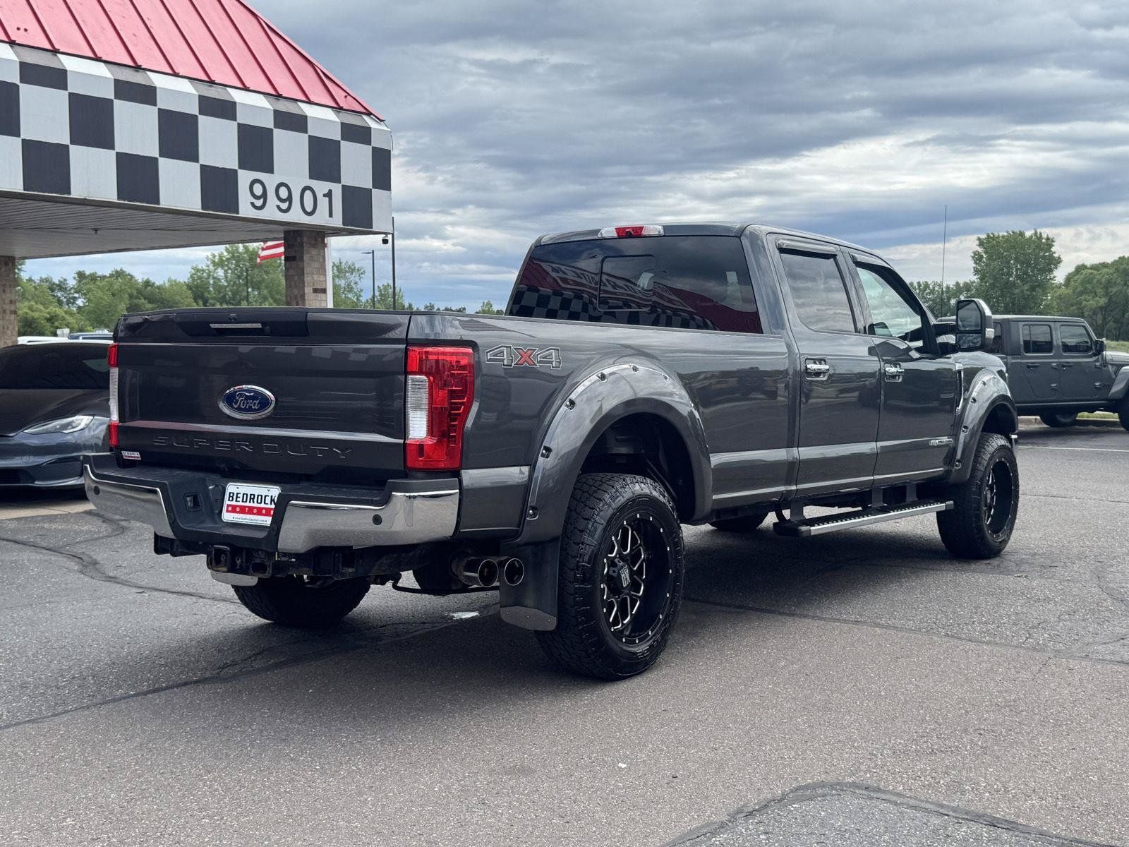 Used 2019 Ford F350 Lariat w/ Lariat Ultimate Package AWD/4WD image 7