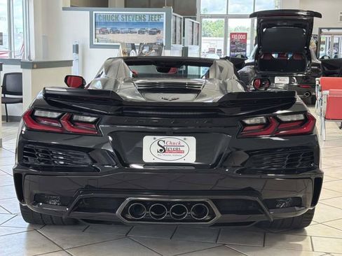 Used 2026 Chevrolet Corvette Z06 RWD image 9