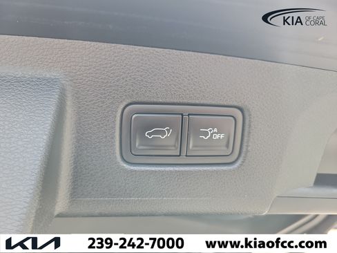 Certified 2025 Kia Telluride EX FWD image 11