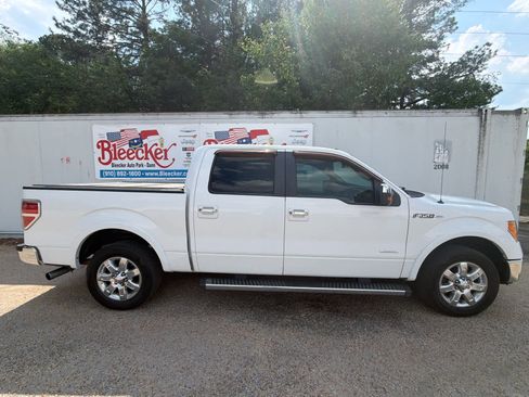 Used 2013 Ford F150 Lariat w/ Lariat Chrome Pkg RWD image 2