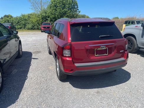 Used 2014 Jeep Compass Latitude image 5