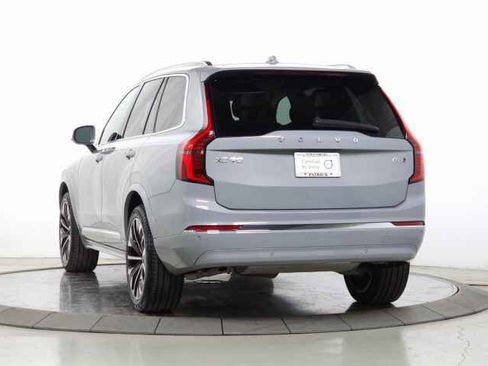 Certified 2025 Volvo XC90 B6 Plus image 7