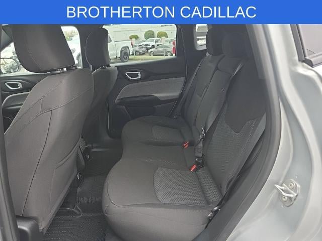 Used 2025 Jeep Compass Sport AWD/4WD image 9