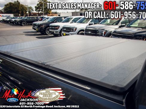 Used 2017 Toyota Tundra SR5 w/ SR5 Upgrade Package image 9