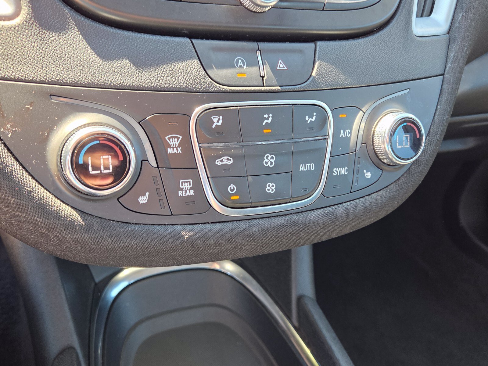 Used 2024 Chevrolet Malibu LT FWD image 21