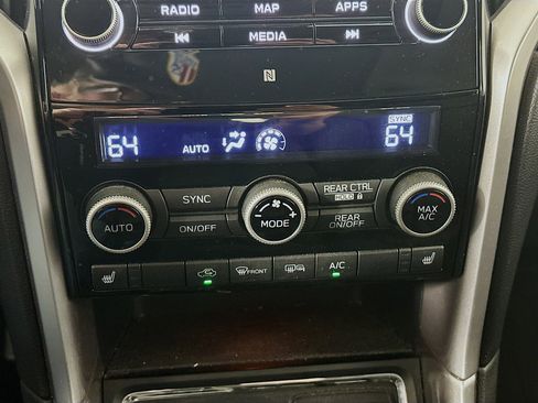 Used 2022 Subaru Ascent Limited w/ Technology Package image 22