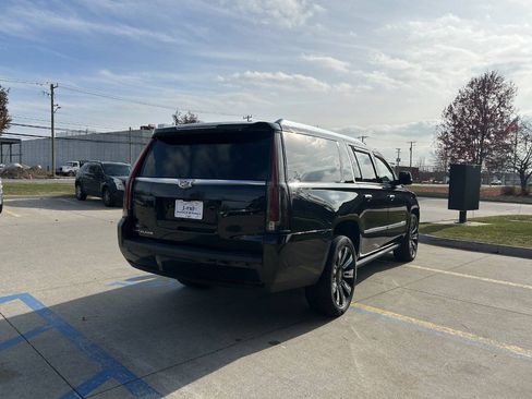 Used 2020 Cadillac Escalade ESV Platinum image 6