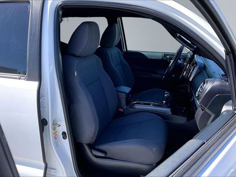 Used 2019 Toyota Tacoma TRD Sport w/ Technology Package RWD image 16